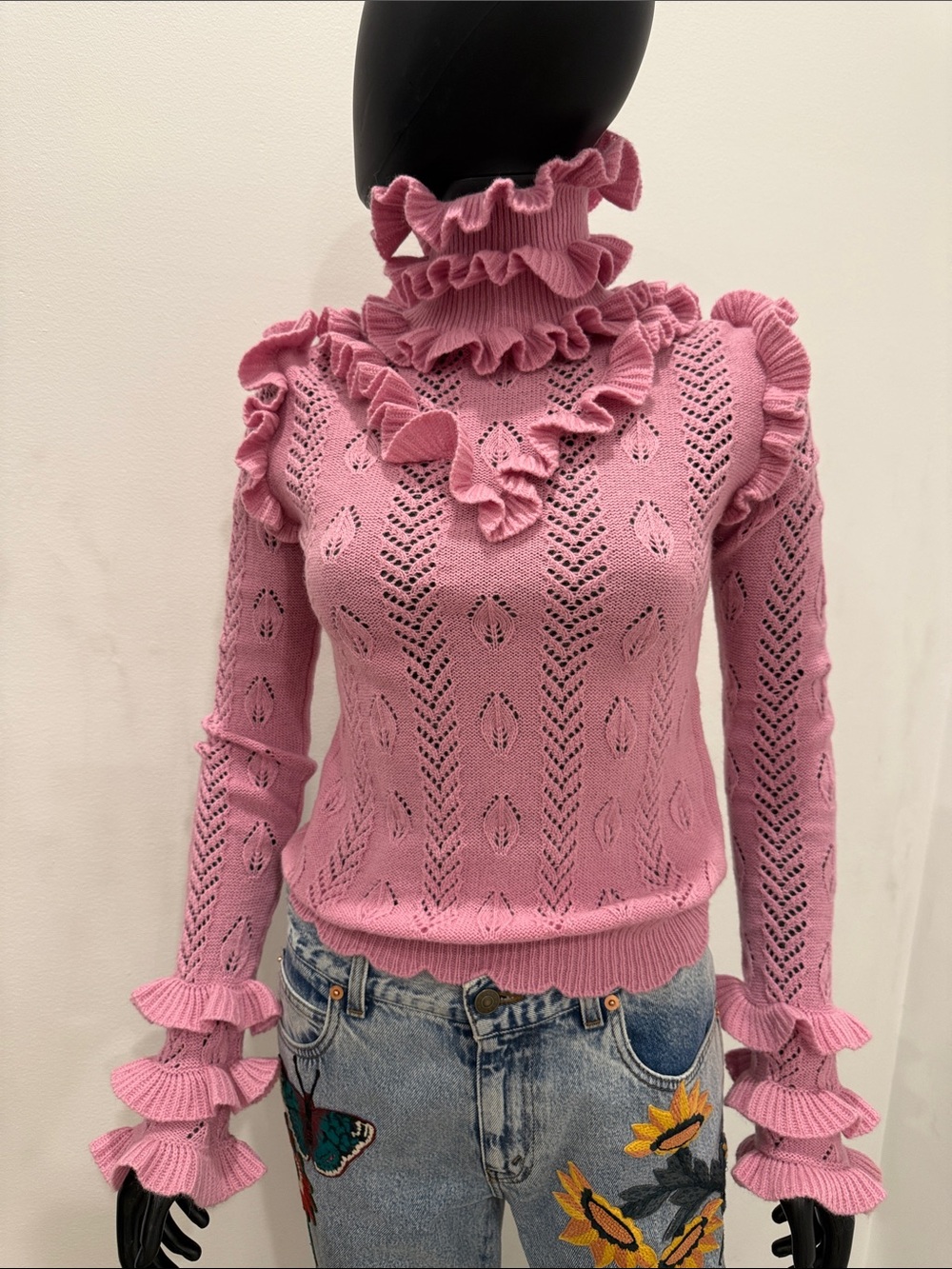 GUCCI Runway Pink Ruffle Pointelle Wool Sweater Turtleneck Size S Worn once